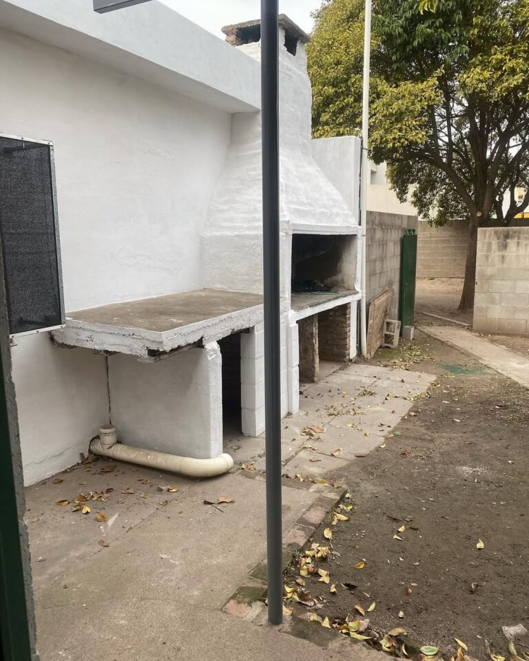 🏡 ¡alquiler!📍 luis r. garcía 756🛏️ departamento de 1 dormitorio en complejo cerrado🍽️ cocina (1)